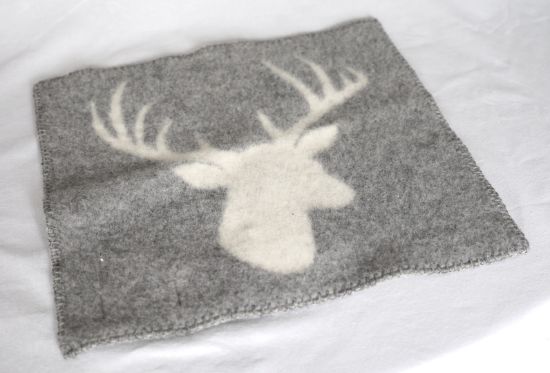 Afbeeldingen van Kerstkleedje zuiver wol